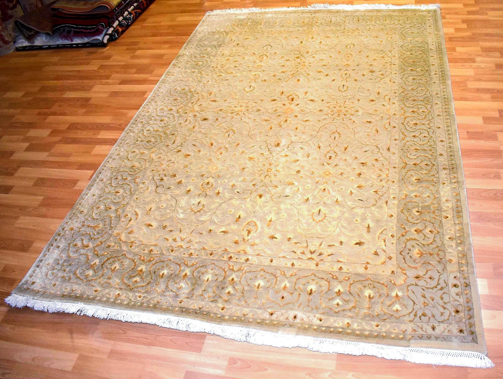 Handwoven Indian Silk Wool Rug 5.57x7.87 ft, One of a Kind Oriental Area Rug, Luxury Floral Carpet, Beige Gold Vintage Style Living Room Rug