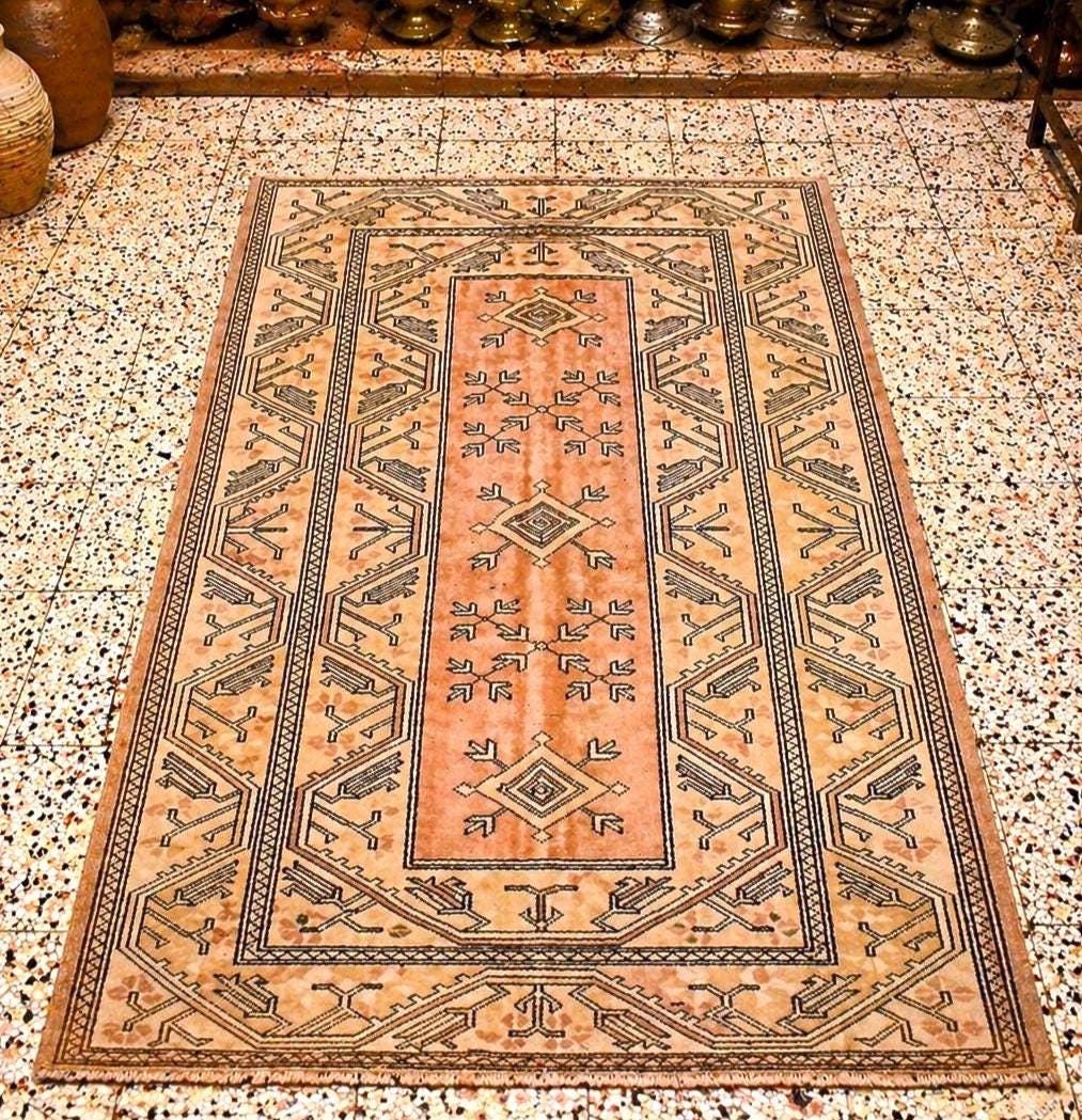 Vintage Milas Rug 6.56x4.10 ft – Handwoven Turkish Wool Rug, Minimal Geometric Anatolian Carpet, Small Area Rug, One of a Kind